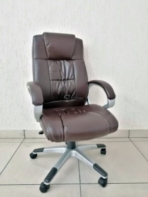 Кресло Barneo K-6 для руководителя (коричневая экокожа) в Талице - talica.mebel-74.com | фото